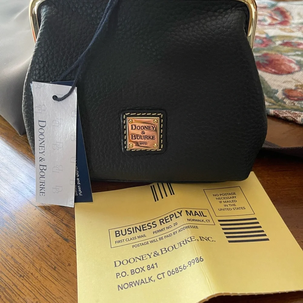 Dooney Bourke Wallet - Picture 4 of 5